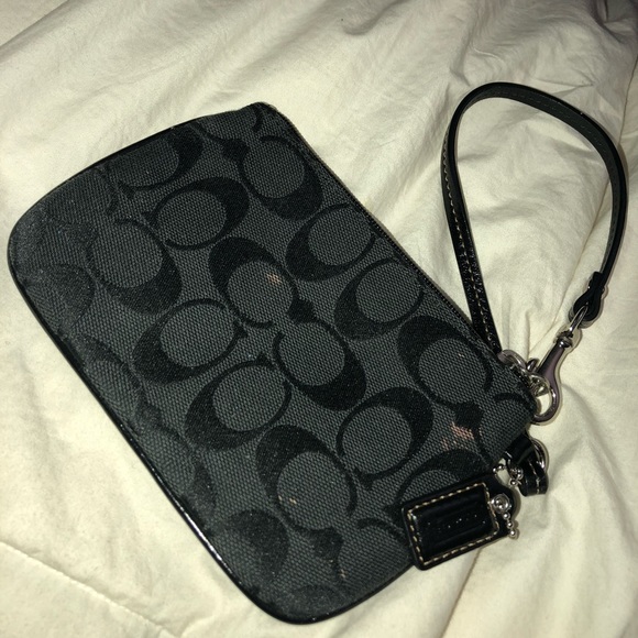Coach wristlet - Picture 2 of 4